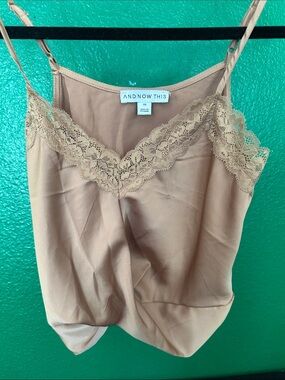 NWOT Women's Lace-Trim Cami Tank Top — Taupe XS